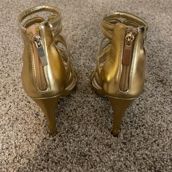Gold Heels - Picture 2 of 3